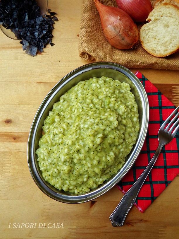 RISOTTO CON BROCCOLO E ACCIUGHE - ricetta per la Vigilia