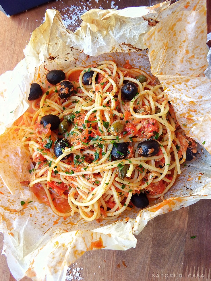 Spaghetti con tonno al cartoccio