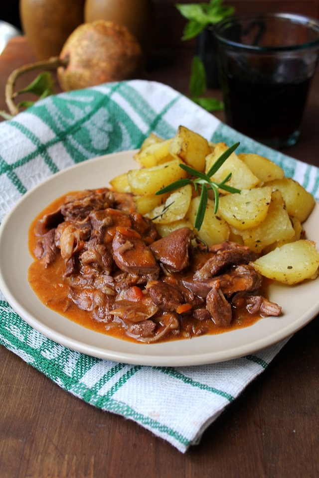 Stracotto di maiale al vino rosso