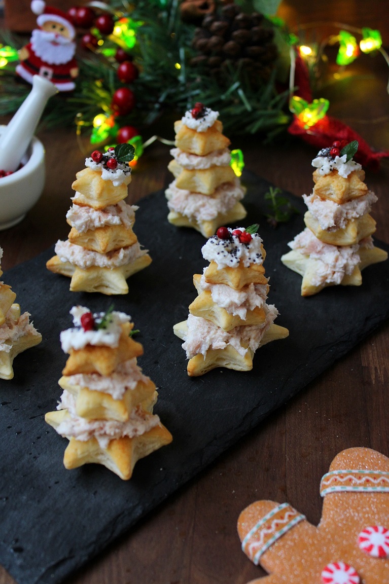 Alberelli Di Pasta Sfoglia Con Tonno E Ricotta I Sapori Di Casa