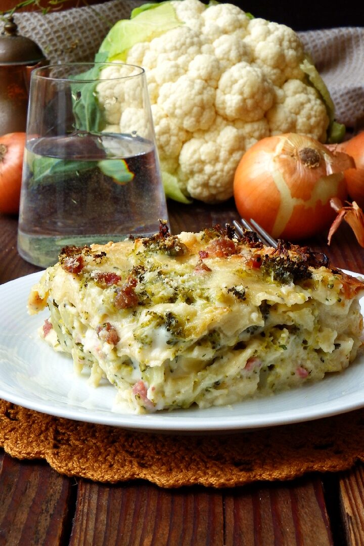 lasagna con broccoli salsiccia e taleggio
