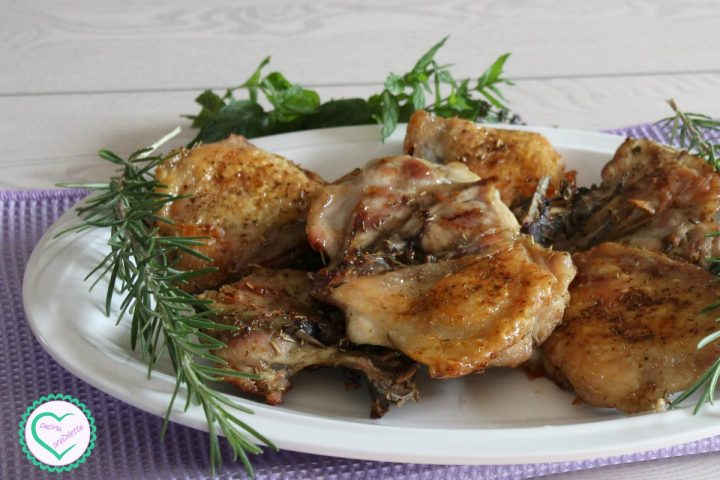 Pollo al forno croccante (simile al pollo fritto)