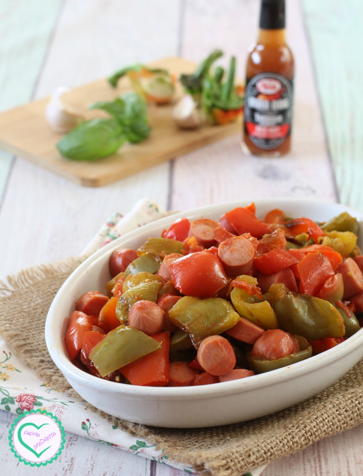 Peperonata con wurstel