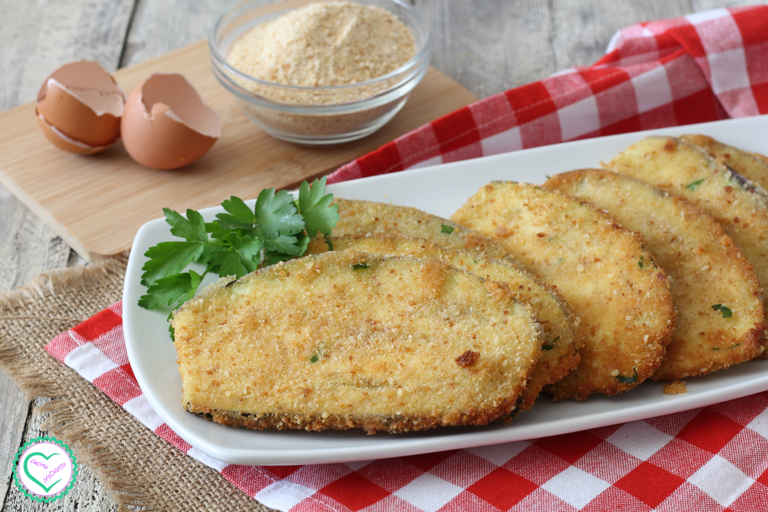 Cotolette di melanzane con pangrattato e formaggio