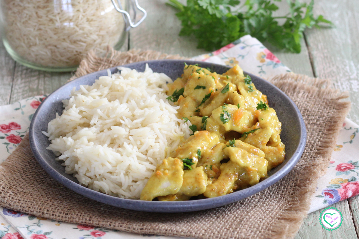 Ricetta Straccetti di pollo al curry e latte di cocco