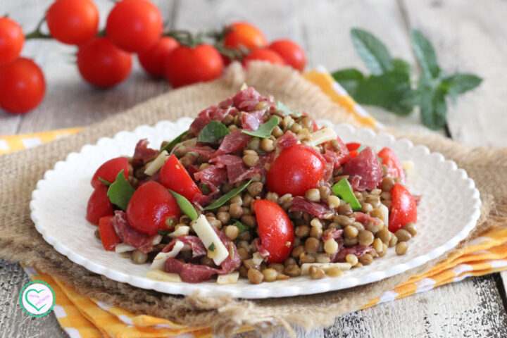 Insalata di lenticchie con bresaola, ricetta estiva
