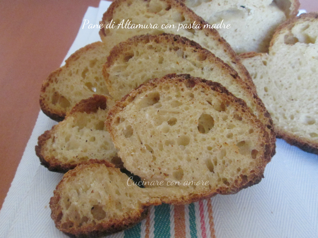Pane di Altamura con pasta madre