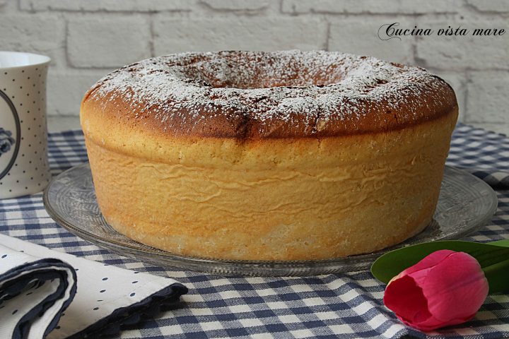 Ciambellone del bar nel fornetto Versilia