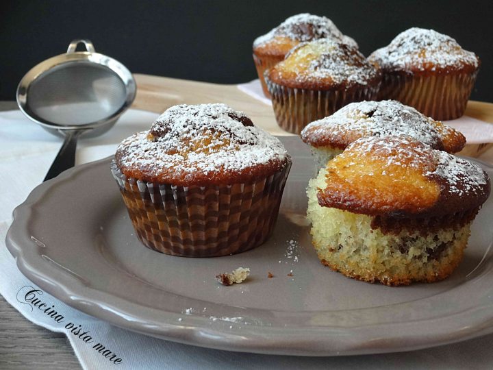 Muffin variegati al cacao Cucina vista mare
