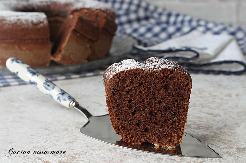 Ciambella panna e cioccolato