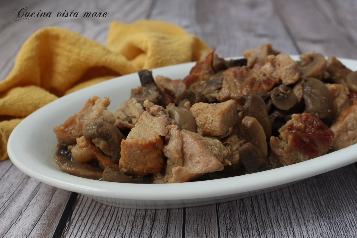 Spezzatino di manzo con funghi Cucina vista mare