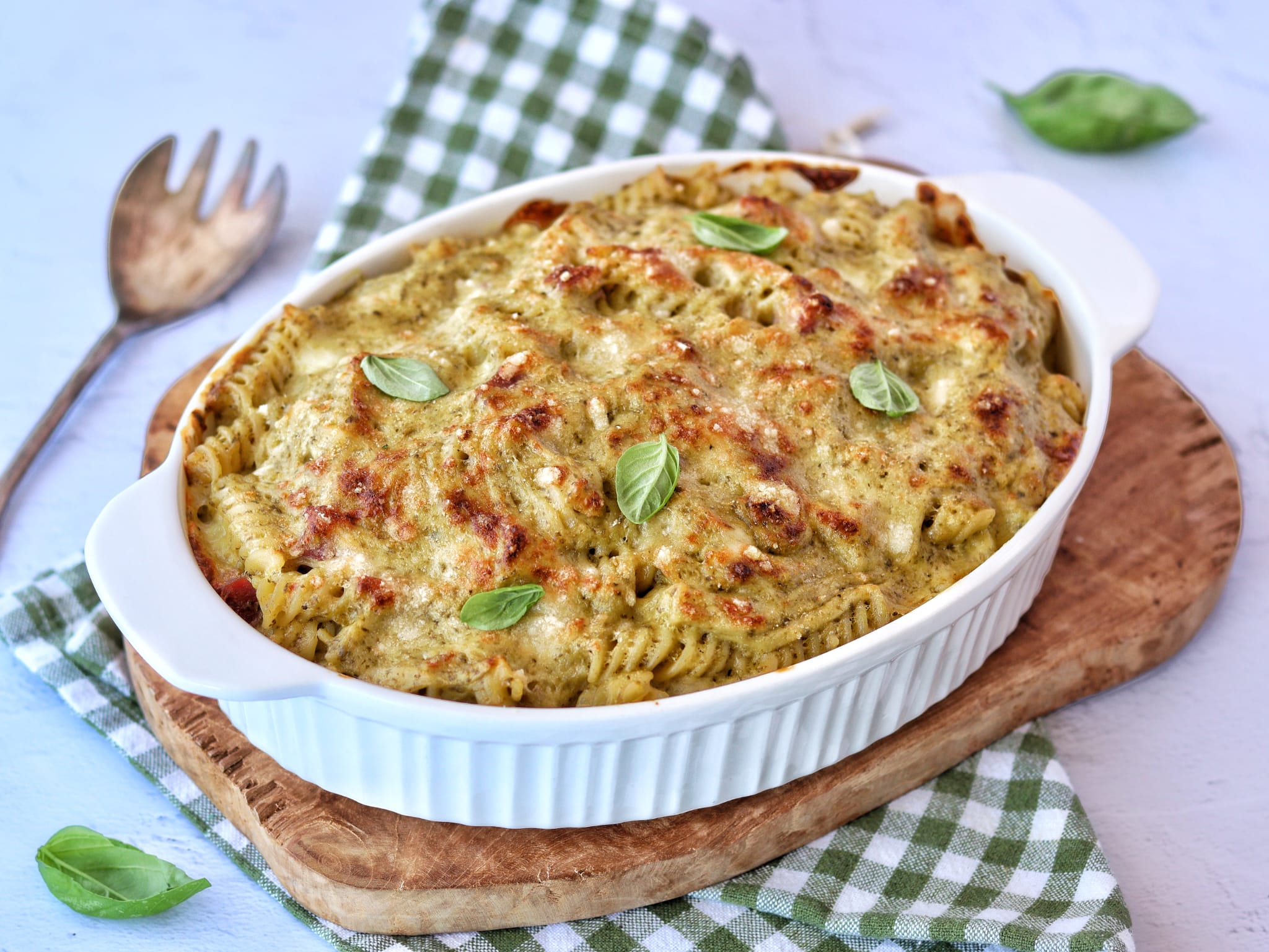 Pasta al pesto al forno