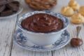Crema pasticcera al cioccolato facile e cremosa fatta in casa