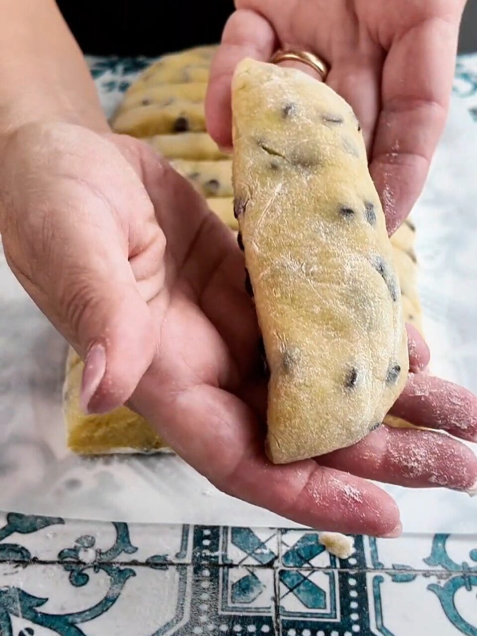Biscottoni da inzuppo con gocce di cioccolato