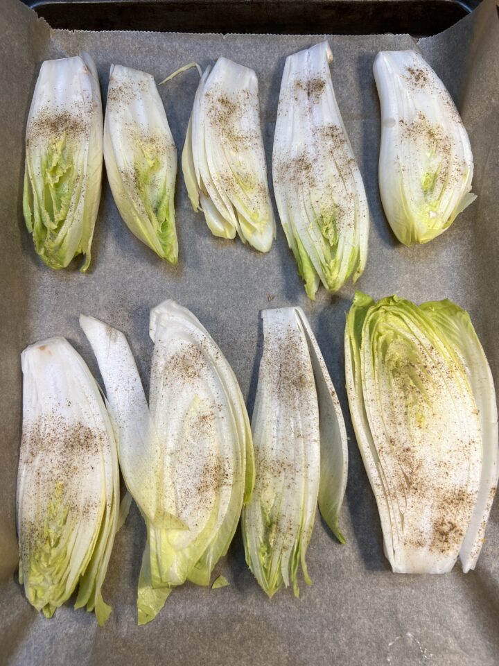 Indivia belga gratinata in forno leggera e gustosa