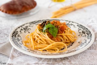 Spaghetti con sugo di granciporro
