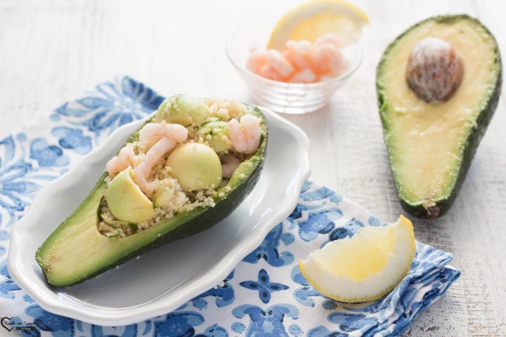 Cous cous con gamberetti e avocado