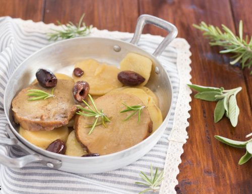 Seitan in padella con patate ed olive