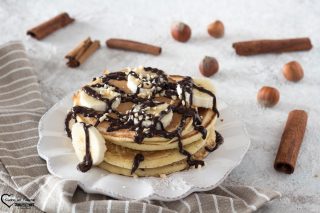 Pancake alla banana e cioccolato