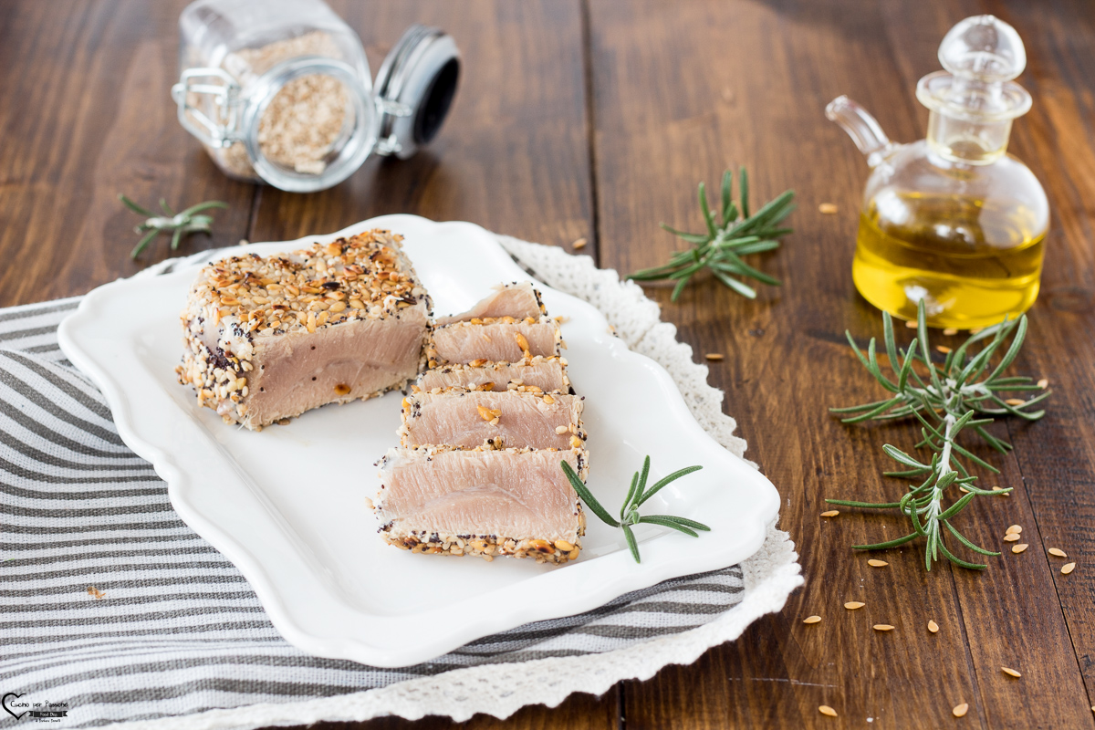 Filetto di tonno in crosta di semi