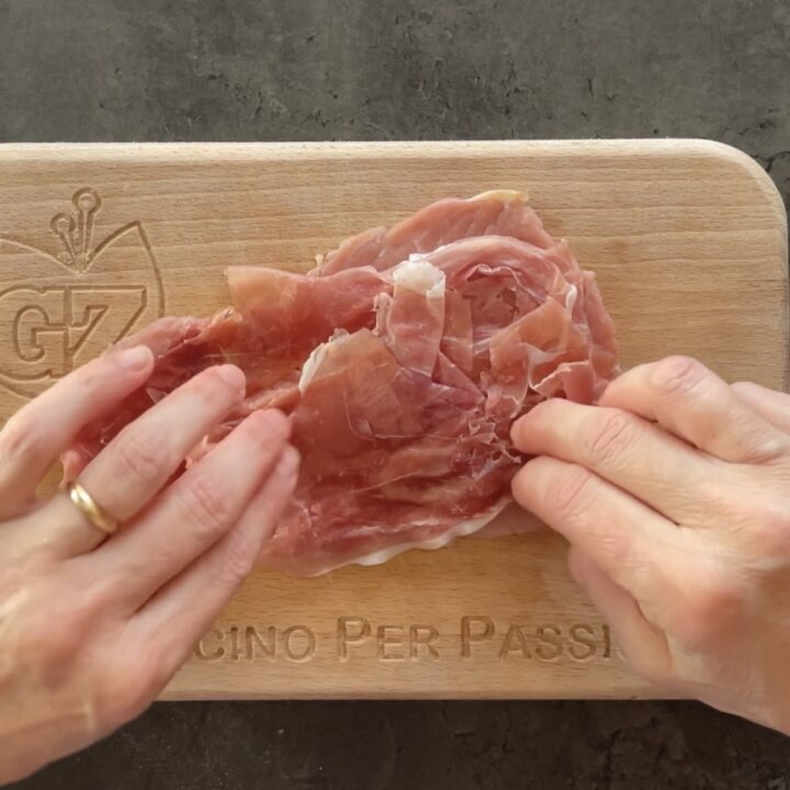 Involtini prosciutto crudo e salvia