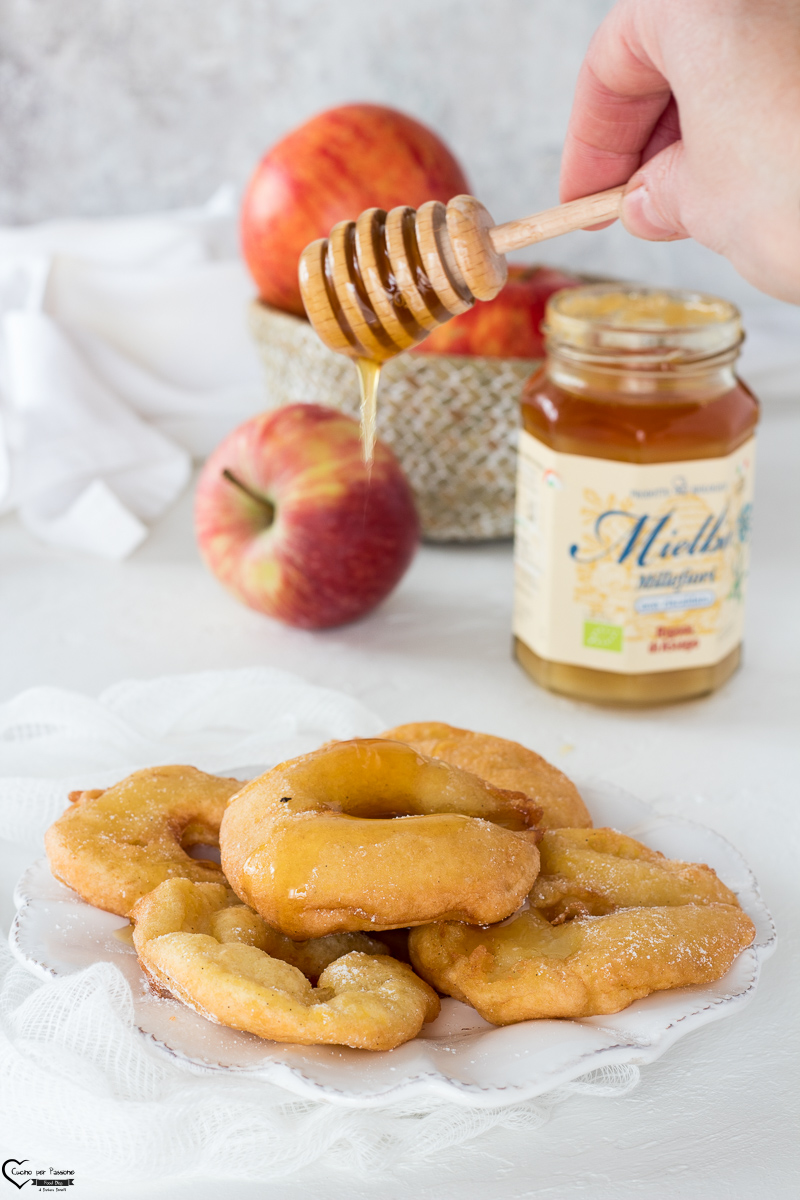 Ciambelle di mele al miele