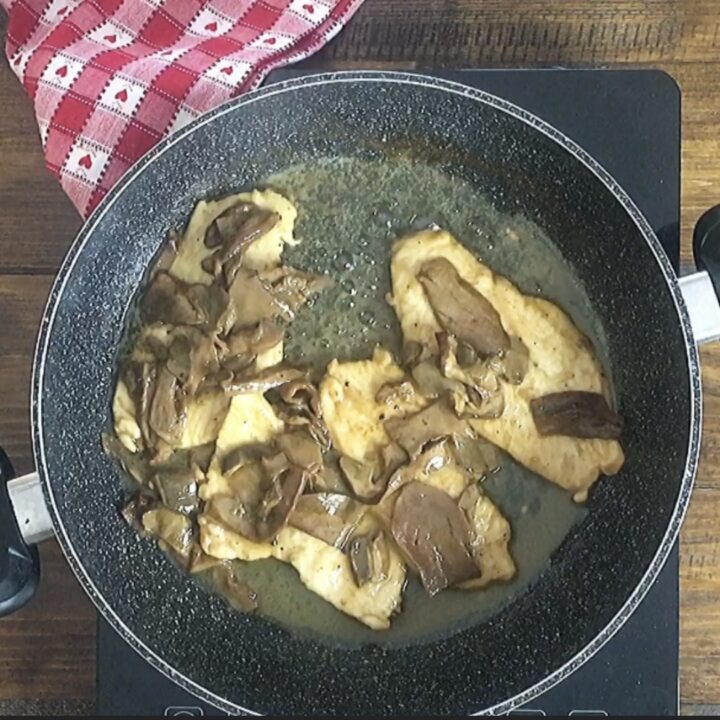 SCALOPPINE DI POLLO AI FUNGHI CREMOSE Ricetta Con Funghi Secchi