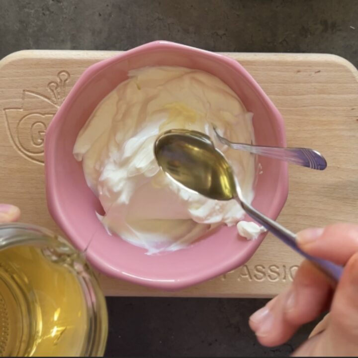 Frozen yogurt greco