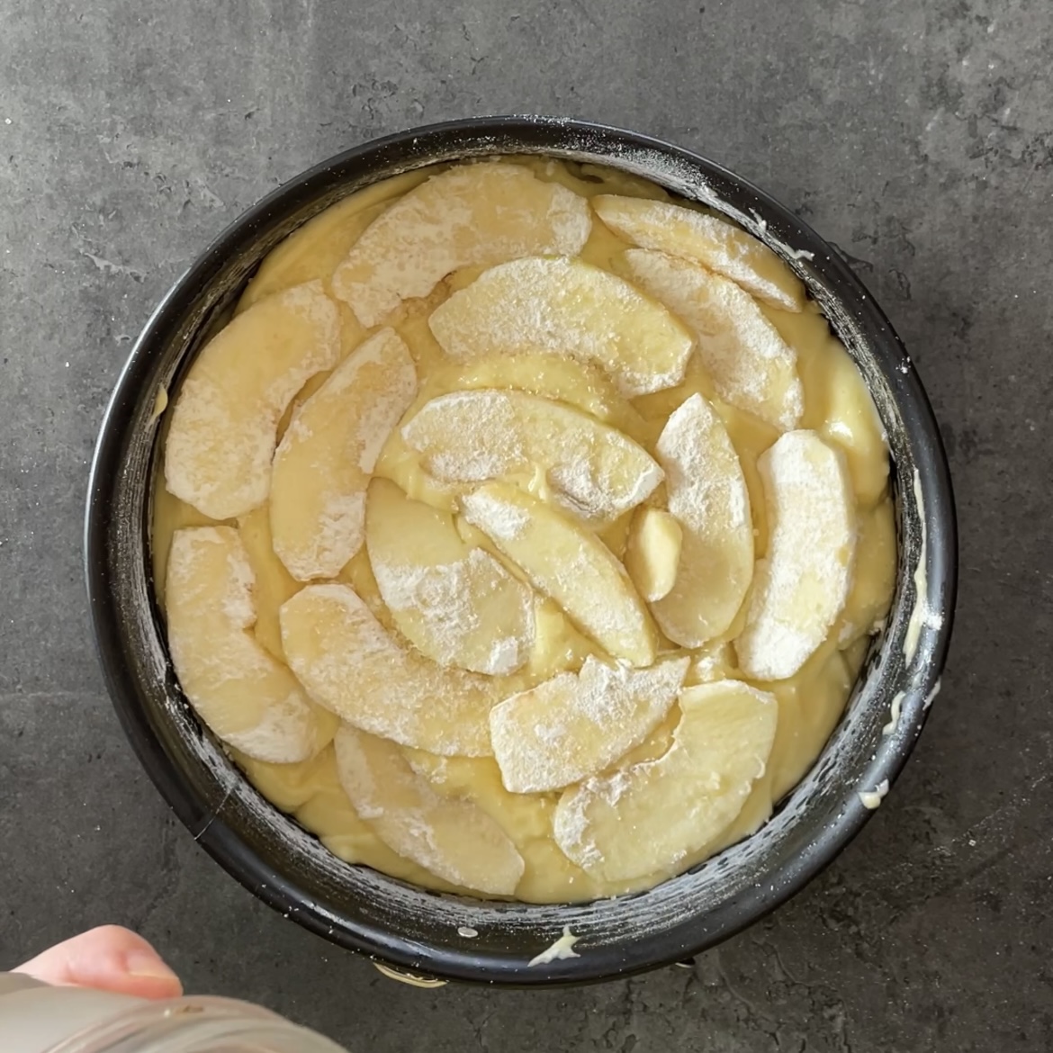 Torta di mele e yogurt soffice e alta ricetta dolce torta yogurt e mele