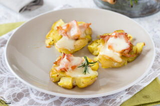 patate al forno con prosciutto e formaggio