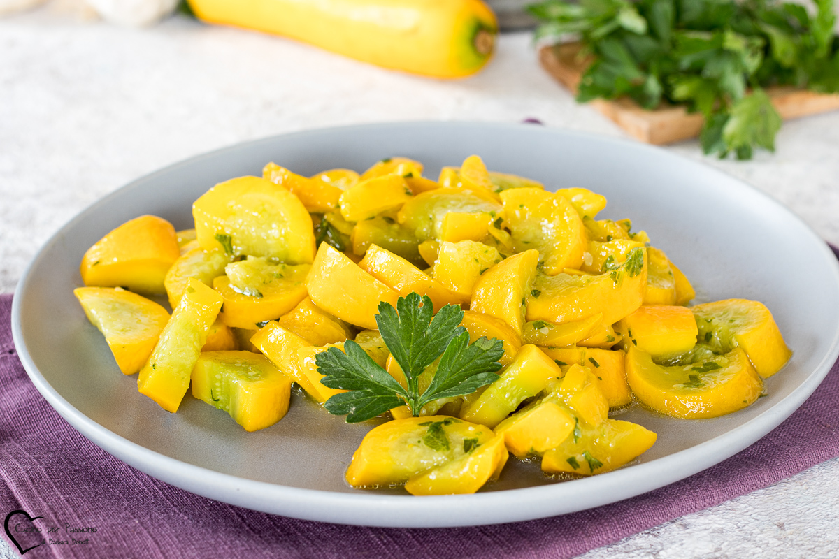 Zucchine gialle in padella ricetta zucchine trifolate cucina italiana