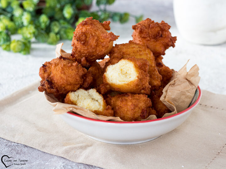 frittelle con ricotta salate