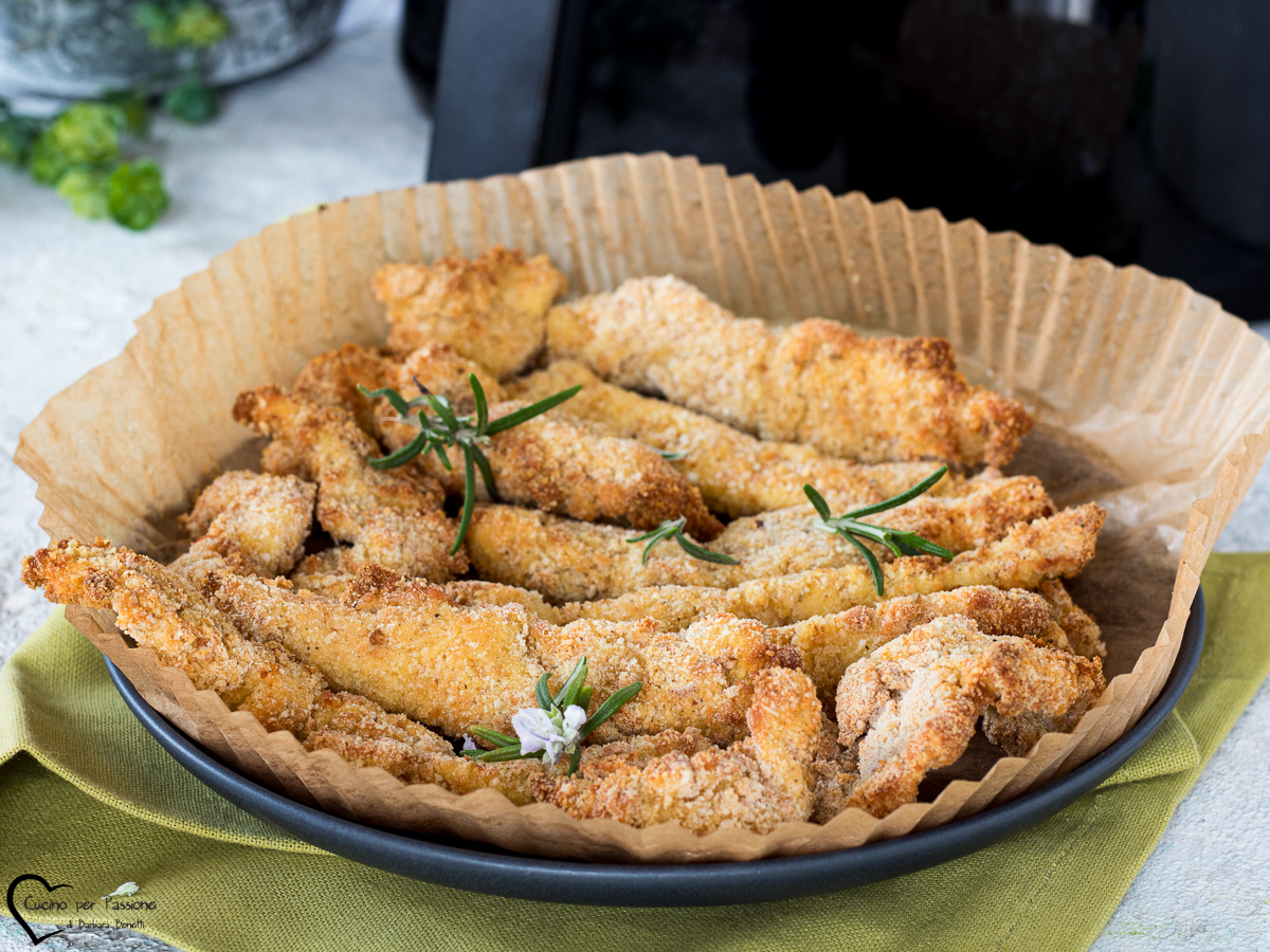 straccetti di pollo in friggitrice ad aria ricetta bastoncini cottura ...