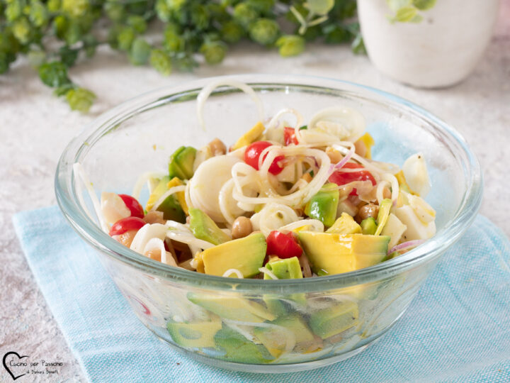 Insalata ceci e avocado 