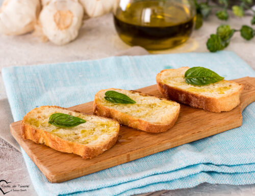 BRUSCHETTE IN FRIGGITRICE AD ARIA