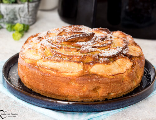 TORTA DI MELE E YOGURT FRIGGITRICE AD ARIA