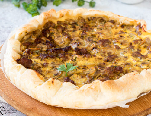 TORTA SALATA CON FUNGHI E SALSICCIA