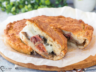Focaccia con speck e funghi veloce e senza lievitazione