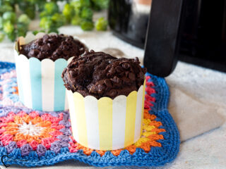 Muffin al cioccolato in friggitrice ad aria