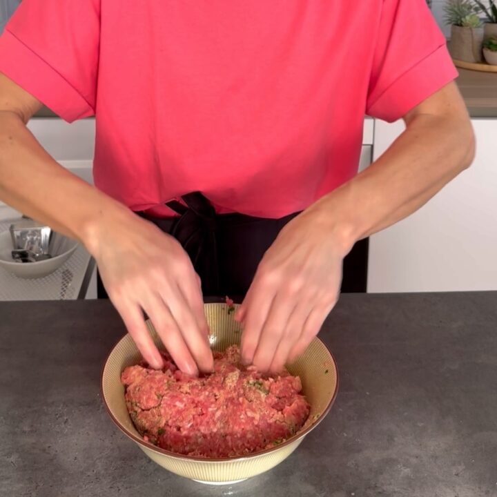 Polpette con le patate carote e piselli 