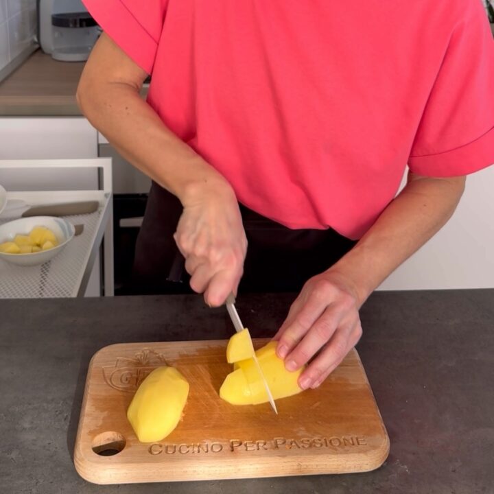 Polpette con le patate carote e piselli 
