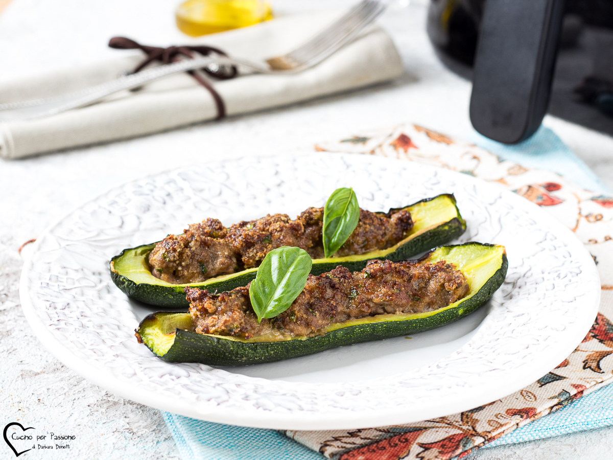 Zucchine ripiene in friggitrice ad aria