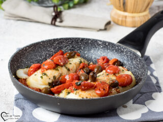 merluzzo in padella con pomodorini