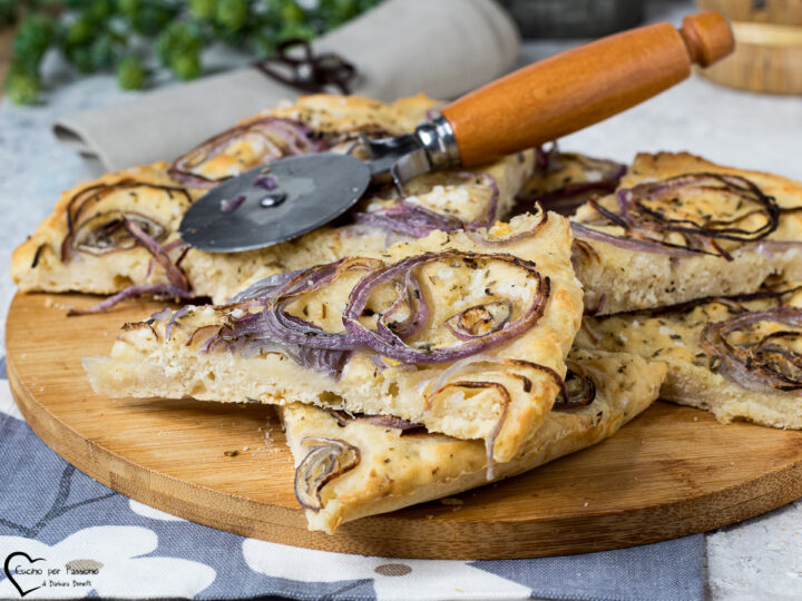 Focaccia alla cipolla con lievito istantaneo
