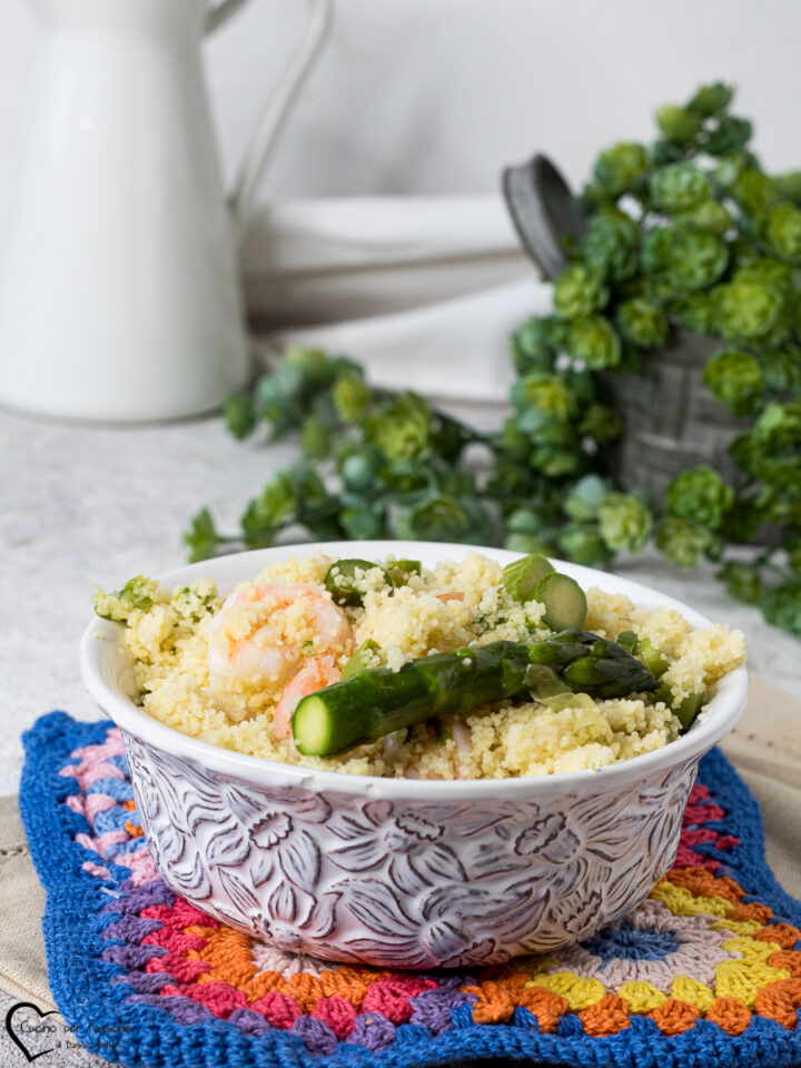 Cous cous gamberi e asparagi