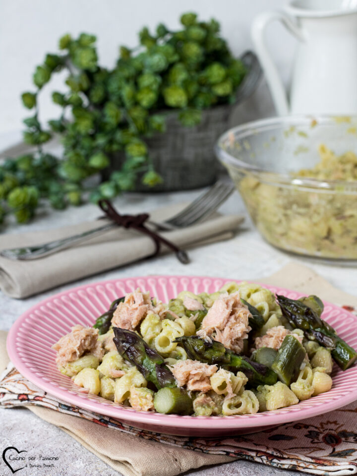 Pasta fredda con asparagi