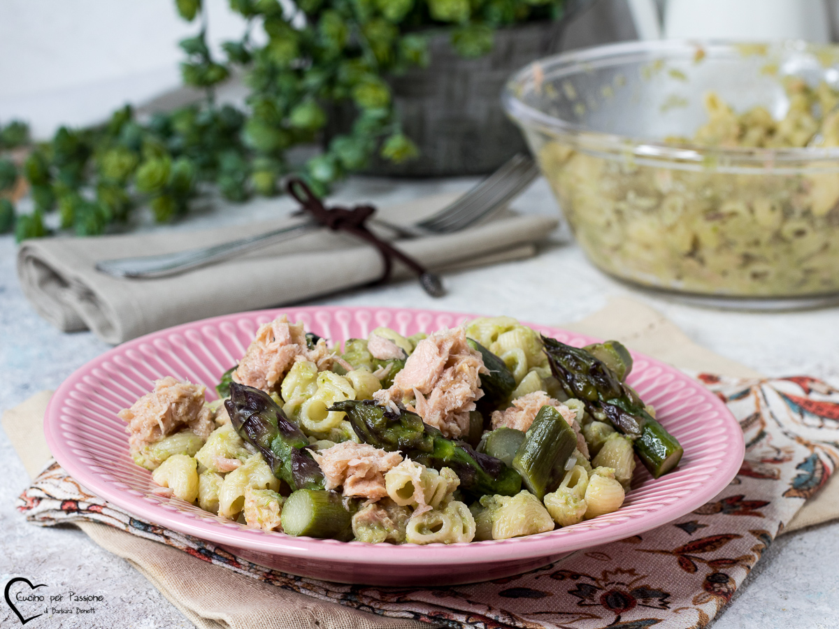 Pasta fredda con asparagi