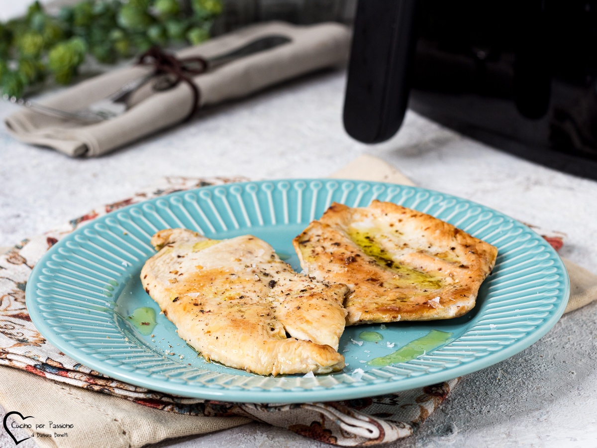 fette di pollo in friggitrice ad aria