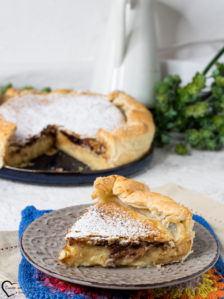 Torta di pasta sfoglia e crema pasticcera