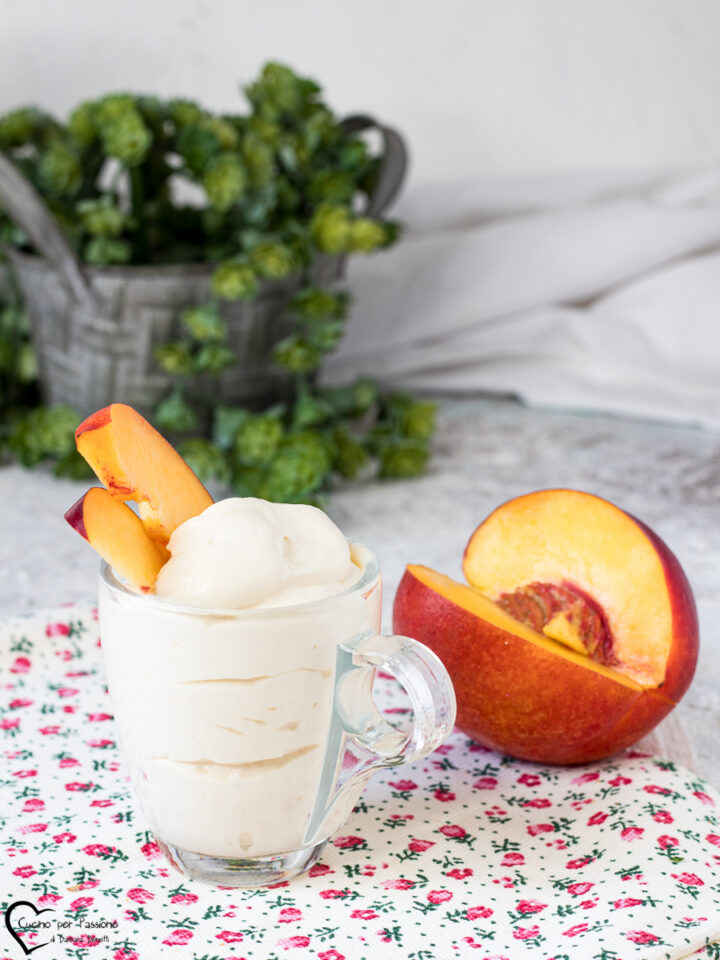 Mousse alle pesche